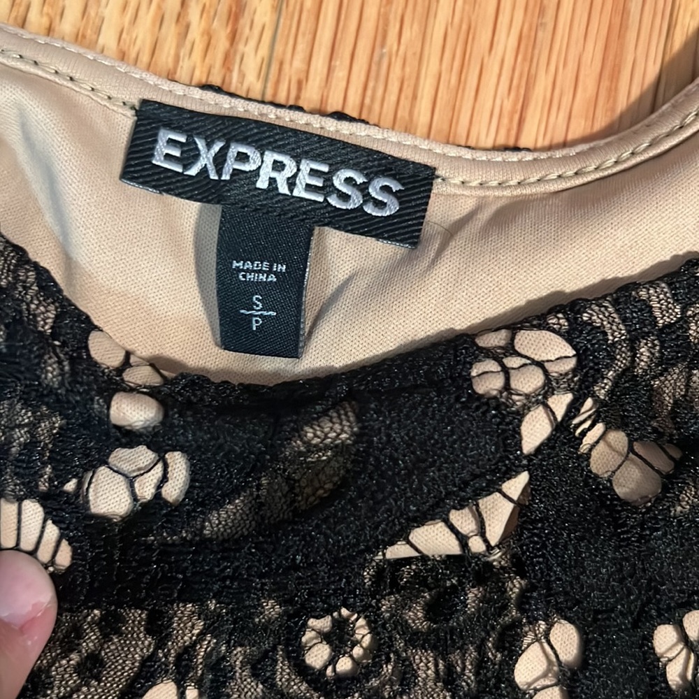 Express top - Picture 2 of 4